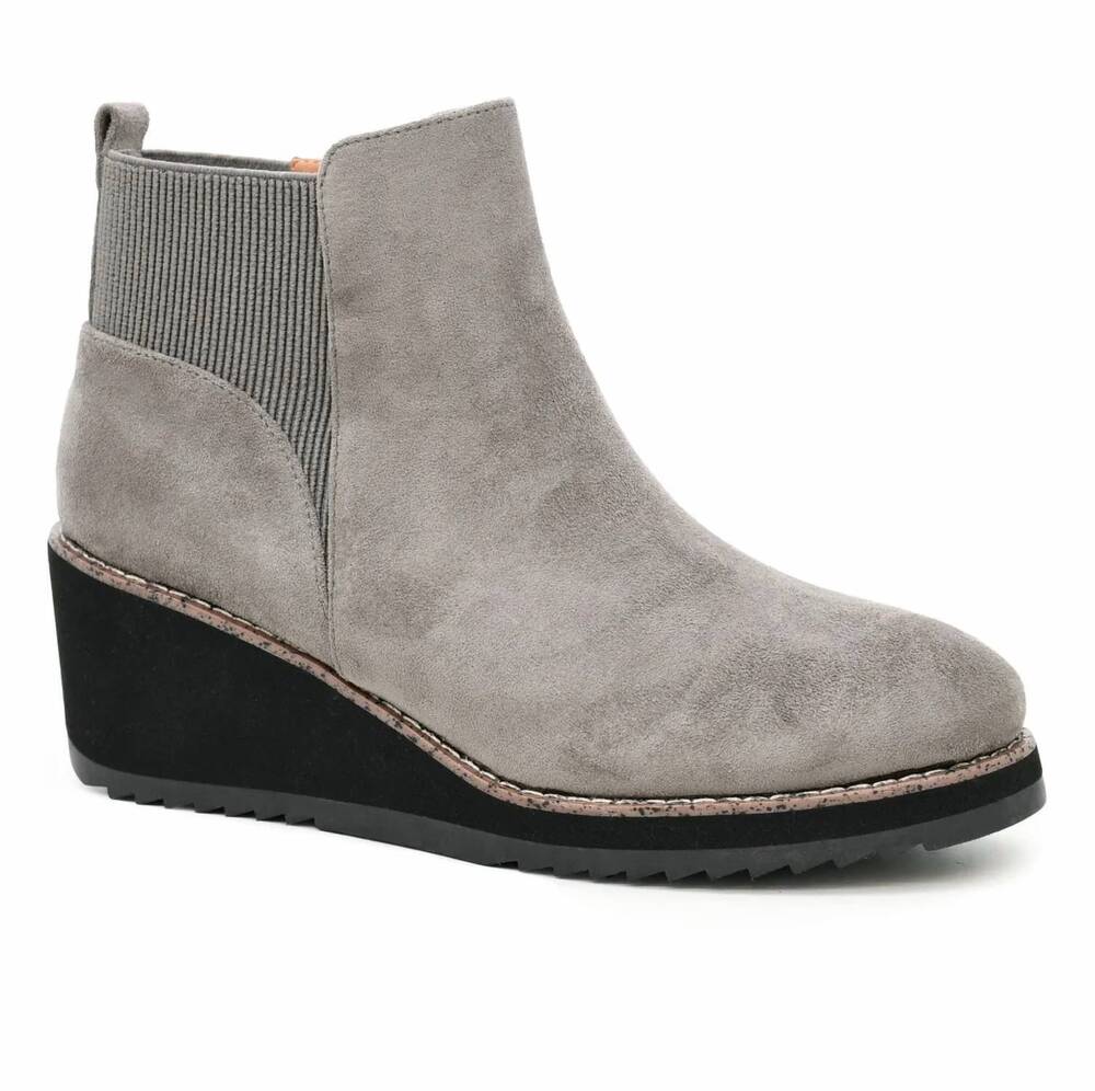 NEW CORKYS FOOTWEAR women's faux suede apple sauced bootie in grey